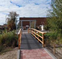 Nieuwe toegangsbrug naar KDO in gebruik genomen